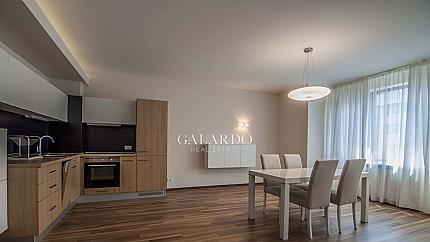 Четиристаен апартамент под наем