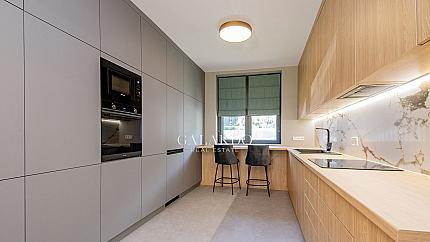 Прекрасна чисто нова къща в престижен комплекс в Симеоново