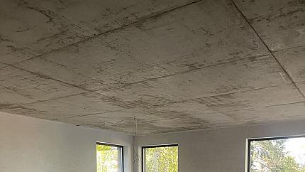 Beautiful house with a private yard in Bistritsa