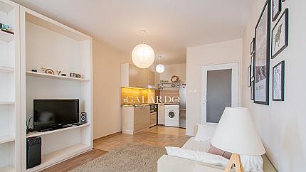 Светъл и функционален апартамент с инвестиционен потенциал в кв. Лагера