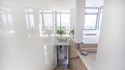 Многостаен апартамент с уникални гледки на ул. "Цар Асен II"