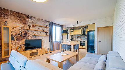 Елегантен апартамент с две спални под наем в кв. Изгрев