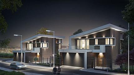 Чудесна еднофамилна къща с равен двор до Фантастико, кв.Драгалевци