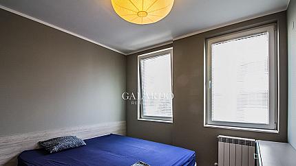 Нов апартамент с две спални до УНСС