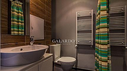 Нов апартамент с две спални до УНСС