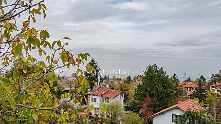 A spacious single-family house in a new gated complex