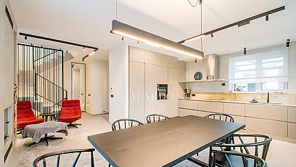 Модерна луксозна къща в затворен комплекс в полите на планина Лозен