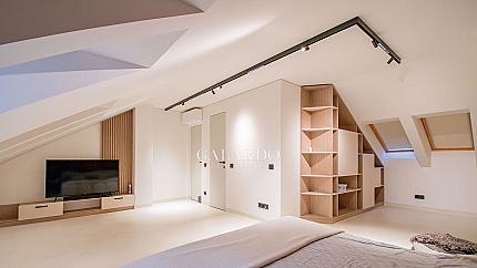 Модерна луксозна къща в затворен комплекс в полите на планина Лозен