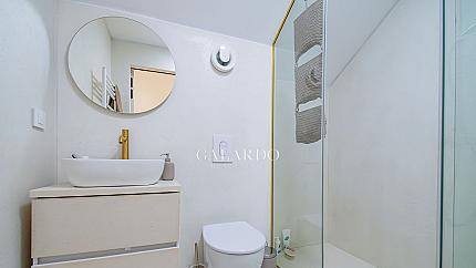 Модерна луксозна къща в затворен комплекс в полите на планина Лозен