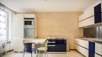 Просторен обзаведен апартамент до метростанция Джеймс Баучер