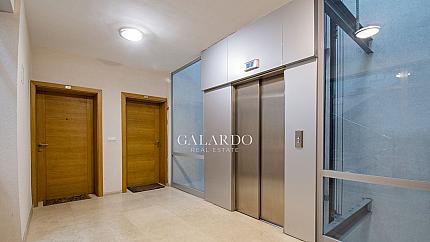 Тристаен апартамент с прекрасни гледки до Докторска градина