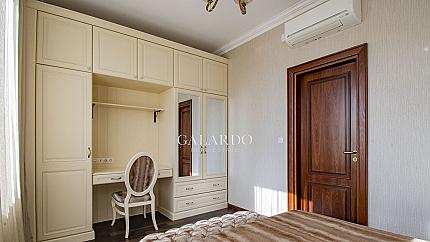 Стил в нов апартамент в затворен комплекс