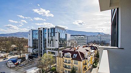 Стил в нов апартамент в затворен комплекс