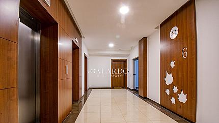 Стил в нов апартамент в затворен комплекс