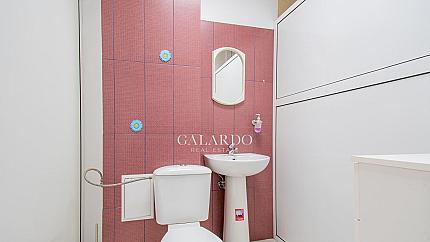 Spacious office for rent in Center