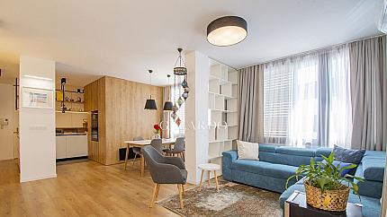 Elegant apartment with a wonderful terrace to Vitosha Mountain in Silver City