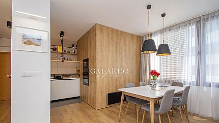 Elegant apartment with a wonderful terrace to Vitosha Mountain in Silver City