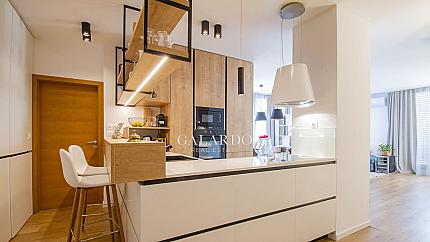 Elegant apartment with a wonderful terrace to Vitosha Mountain in Silver City