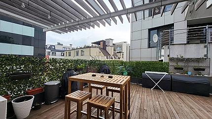 Elegant apartment with a wonderful terrace to Vitosha Mountain in Silver City