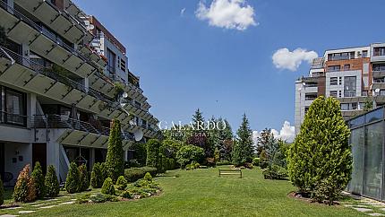 Elegant apartment with a wonderful terrace to Vitosha Mountain in Silver City