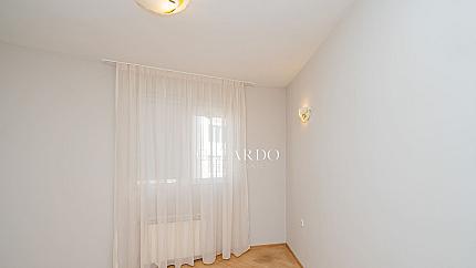 Multi-room apartment for rent in Lozenets