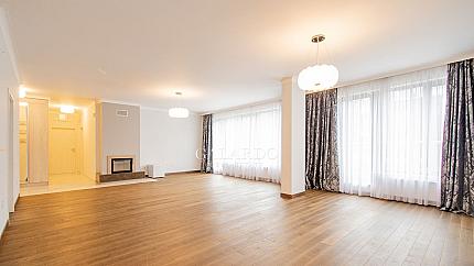 Luxury penthouse with unique panoramic views in a gated complex, Boyana