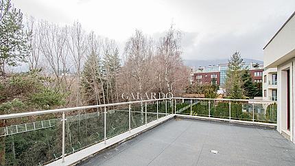 Luxury penthouse with unique panoramic views in a gated complex, Boyana