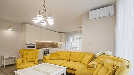 Luxuriously furnished three-room apartment for rent in Dianabad