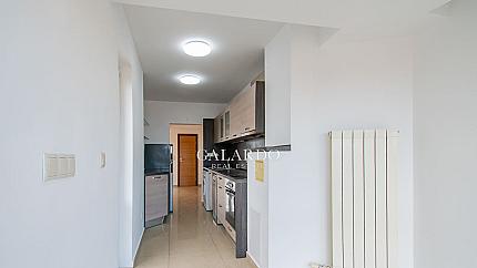 One-Bedroom Apartment near Zaimov Park