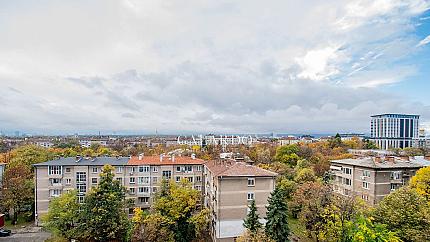 One-Bedroom Apartment near Zaimov Park