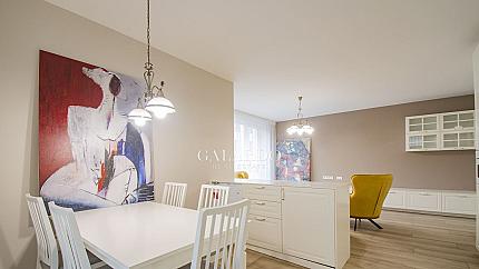 Luxuriously furnished three-room apartment for rent in Dianabad