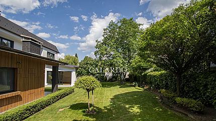 Modern, luxury house with 4 bedrooms in Dragalevtsi