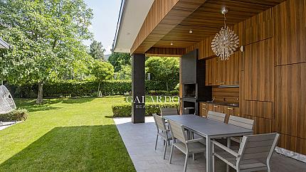 Modern, luxury house with 4 bedrooms in Dragalevtsi