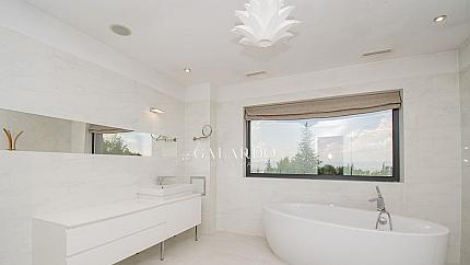 Modern, luxury house with 4 bedrooms in Dragalevtsi