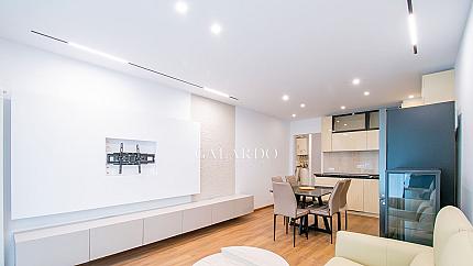 Чисто нов апартамент с 2 спални под наем в South End комплекс