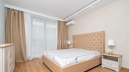 Чисто нов апартамент с 2 спални под наем в South End комплекс