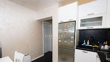 Cozy one bedroom renovated apartment