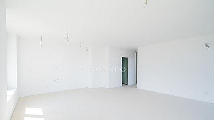 Modern three-room apartment in Kosher building