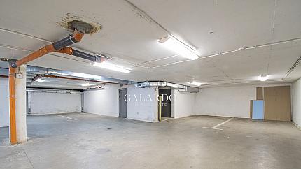 Просторен офис в представителна сграда в кв. Овча Купел