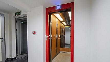 Просторен офис в представителна сграда в кв. Овча Купел