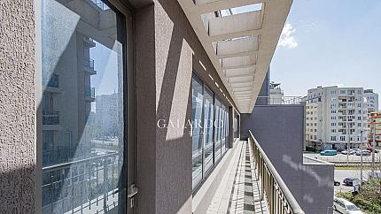 Spacious office in a luxury office building in the district. Friendship 2