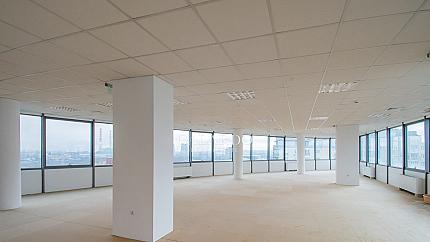 Spacious office in a luxury office building in the district. Druzhba 2