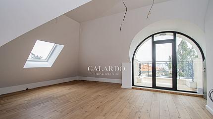 Невероятна къща "до ключ" в луксозен затворен комплекс