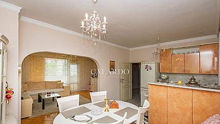 Sunny 2 Bedroom apartment