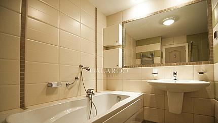 Комфортна градска къща в комплекс от затворен тип