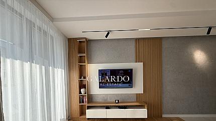 Двустаен апартамент с възможност за наемане на паркомясто под наем в кв. Дружба 2, до метростанция