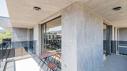 Exceptional spacious apartment in a boutique complex