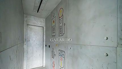 Exceptional spacious apartment in a boutique complex