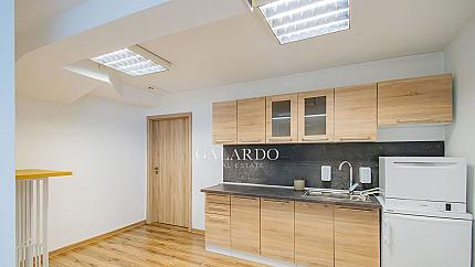 Furnished office in a luxury office building in the district Druzhba 2