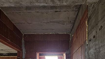 Spacious three-bedroom apartment in Karpuzitsa district